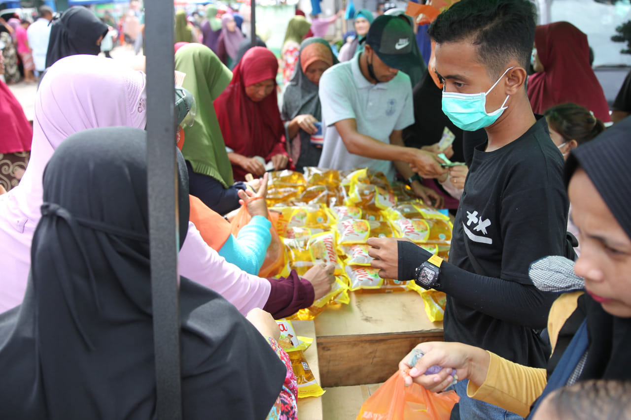 Antusiasme warga Kwandang nikmati delapan komoditas pangan harga bersubsidi