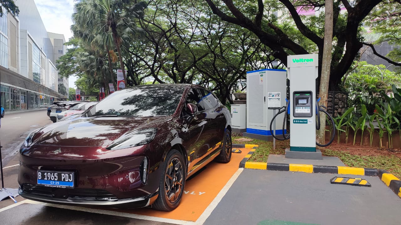 SPKLU Hyper Fast Charging Pertama di Indonesia: 80% dalam 20 Menit
