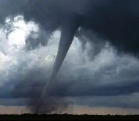 Tornado Terjang Beberapa Negara Bagian di AS, Kerusakan Meluas