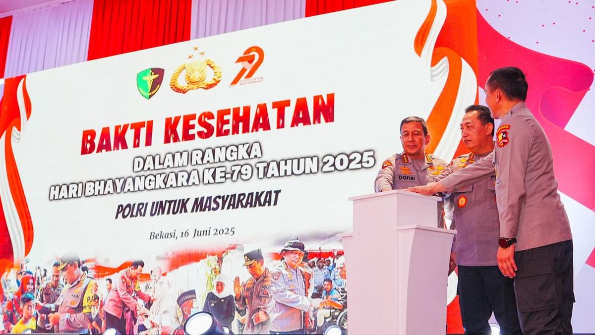 Kapolri Hadiri Puncak Bakti Kesehatan, Bagikan 5.000 Paket Imunitas