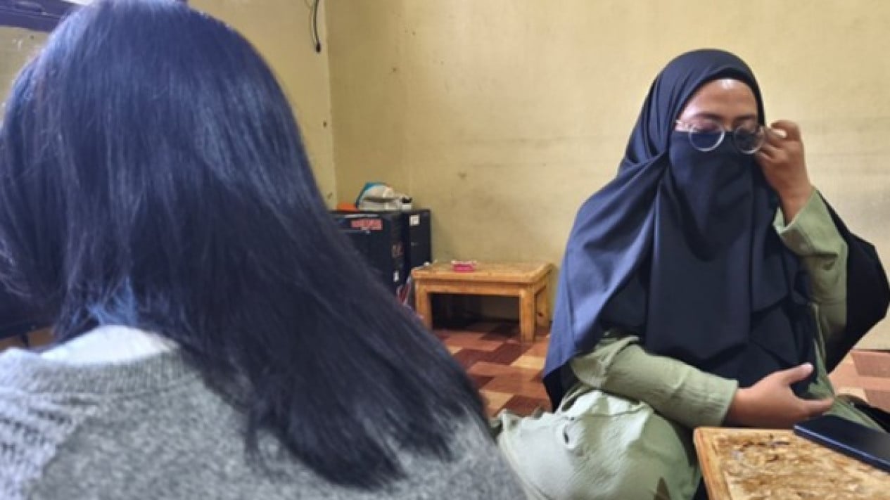 Remaja Perempuan Jadi Korban Bullying Sambil Live Streaming di Depok